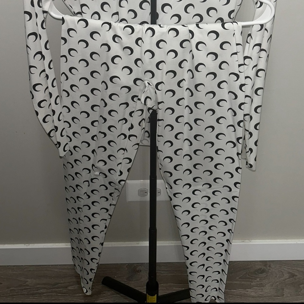 True to size . Worn once